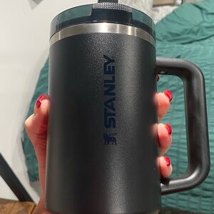 40oz Stanley cup with flip top straw